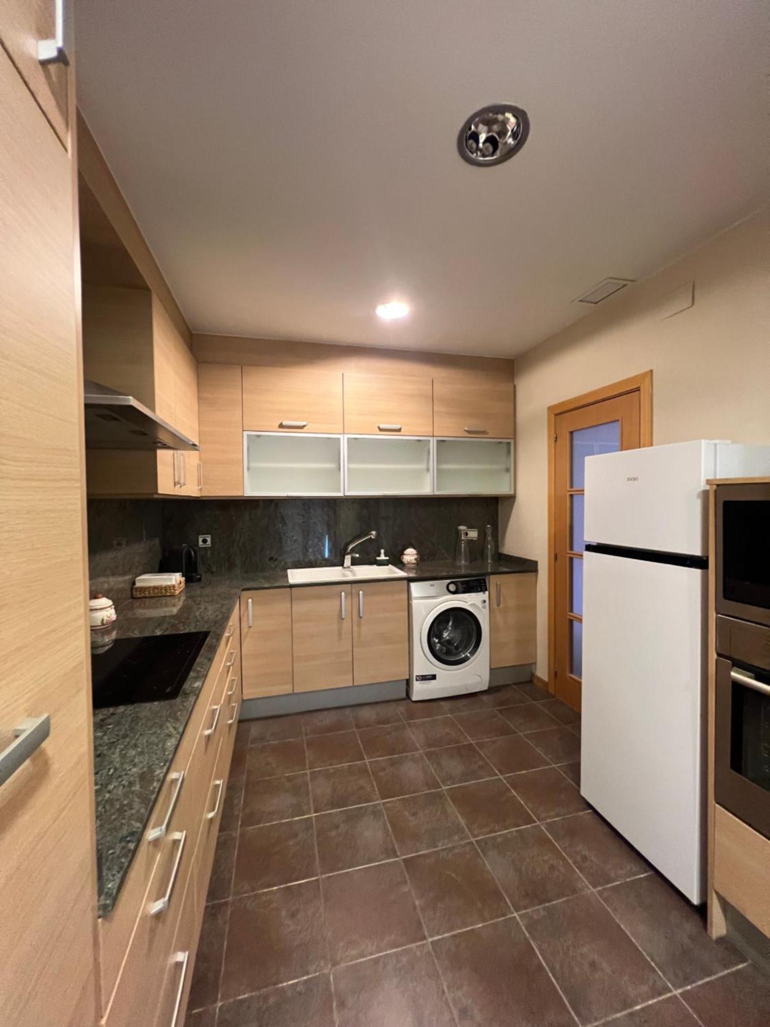 Casa Neus, Casa Cerca De Barcelona Villa Sant Feliu de Llobregat Eksteriør bilde