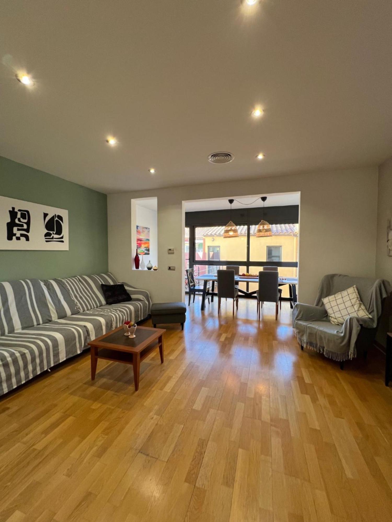 Casa Neus, Casa Cerca De Barcelona Villa Sant Feliu de Llobregat Eksteriør bilde